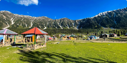 hotel near jakhu temple